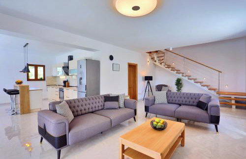 Villa Flora with a 53 sqm private pool with Cinema room with projector and 4 en-suite bedrooms - Foto 16