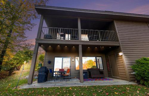 Scenic AGaMing Escape Torch Lake Views and Golf - Foto 12