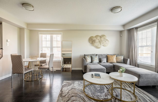 GLOBALSTAY Modern 3 BD House in Brampton - Photo 26