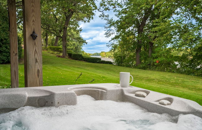 Manor on the River - Whole House - Photo 56