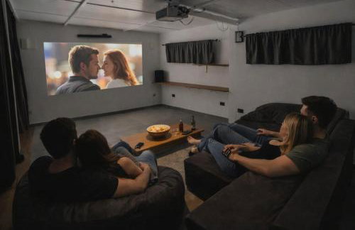 Casa Moderna com Cinema - Foto 2