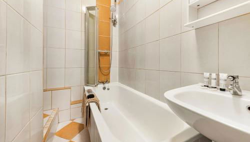 Modern 2-Bed, 1-Bath House in Nottingham - Foto 2