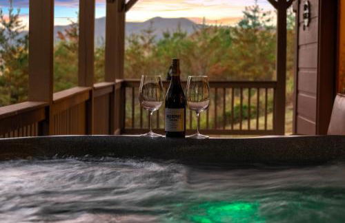 Beautiful 4BR Mountain View Cabin A Retreat for Everyone - Foto 3