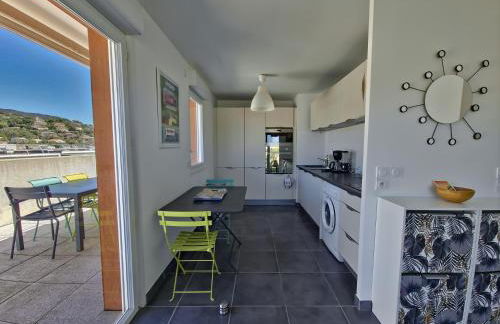 Rooftop du Lavandou - terrace and pool - Foto 32