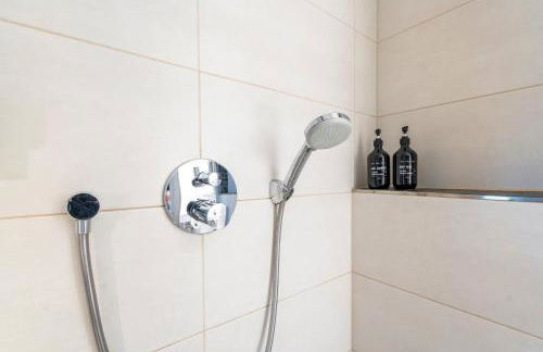 Urban Retreat Apartment - Whirpool - Top Lage - Foto 21