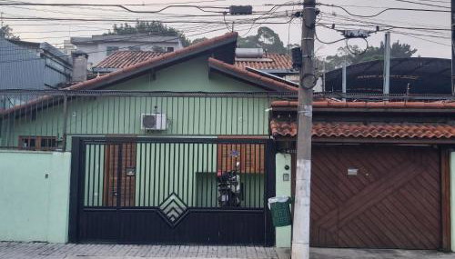 Casas na Vila da Saúde, 2 opções, com quintal e piscina compartilhada - Foto 1