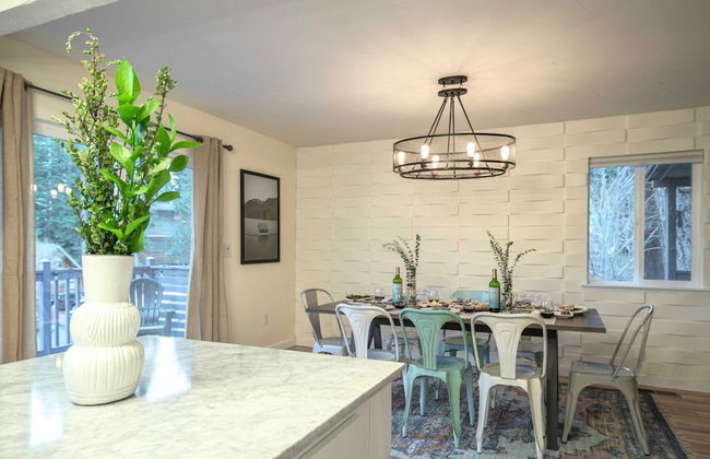 Alpine Bay by Avantstay 5mins To Diamond Peak Skiing w/ Expansive Deck - Foto 9