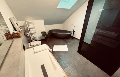 Abstatt Deluxe Loft with Spa - Foto 24