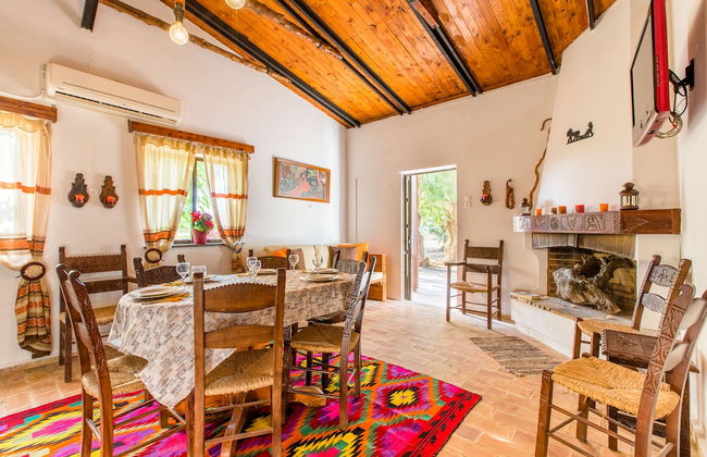 Aadonis Villa - Foto 1