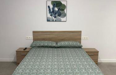 FANTÁSTICO PISO A 5 MINUTOS DE LA ESTACION DE BUS Y TREN a metros de la PLAYA - Foto 2