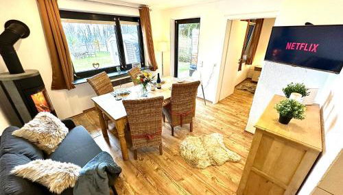 Gemütliches Alpenblick BERG-Bungalow + großer GARTEN + NETFLIX! - Foto 3