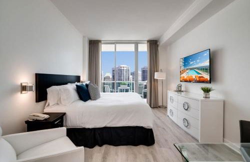 City View Balcony steps from Restaurants, Peacock Park & Marina - Foto 6