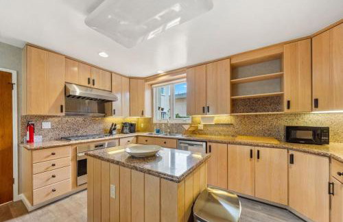 Beverly Hills 6BR Haven w Pool Hot Tub - Foto 36