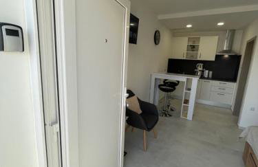 Modern Studio Apartment Tome with Terrace, Free Parking & Wi-Fi, Zadar - Foto 4