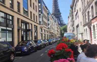 Séjour au pied de la tour Eiffel - Foto 11