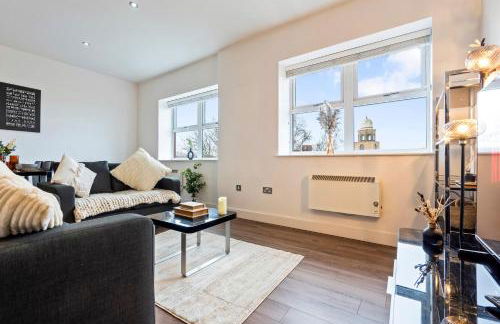 Luxury 1-Bed Apartment in JQ, Sleeps 3, Parking & Netflix, Ideal for contractors - Foto 32