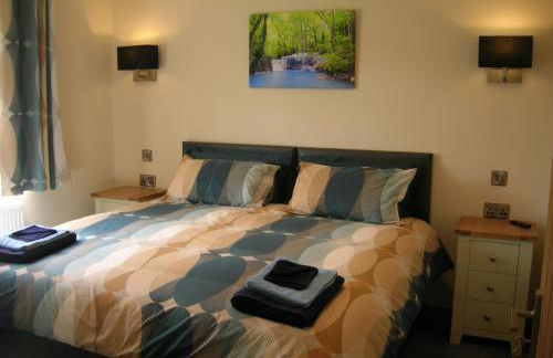 River Lodge Hot Tub Sleeps 6 - Photo 29