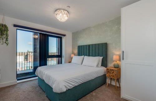 Luxury City Escape - Brand New Stylish 2 Bedroom Apartment with Parking - Foto 30