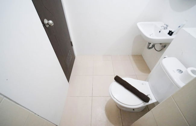 Homey And Compact 1Br At Tamansari Prospero Sidoarjo Apartment - Foto 15