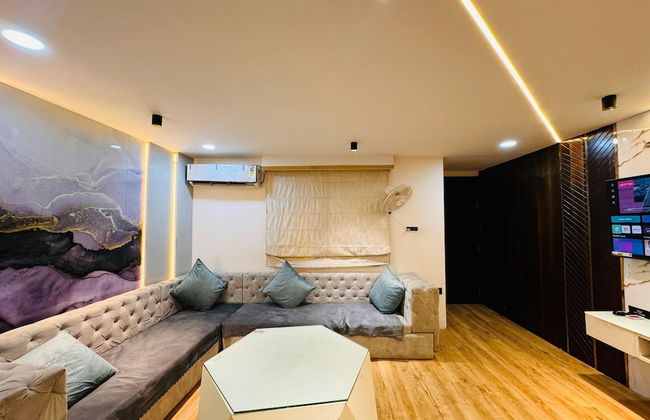 Home Escape Elite 1BHK Penthouse - Foto 3