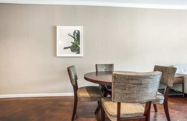 Charming 1BD in Trendy West End Neighborhood - Foto 31