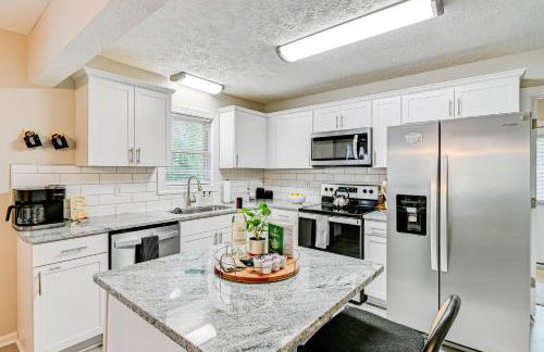 Private Hot Tub and Cold Plunge Fayetteville Gem! - Foto 9