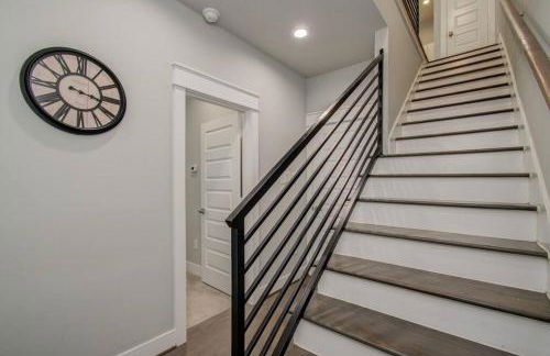 Luxurious Med Cntr/NRG Townhome - Photo 29