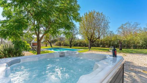 Cozy Home In Prkos With Jacuzzi - Foto 2