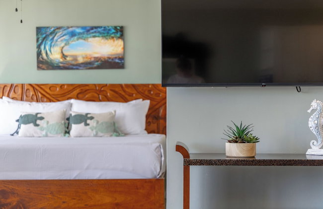 Diamond Head and Ocean views with King Bed and Parking - Photo 91