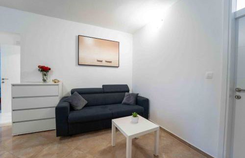 Holiday home “MARKO” with heated pool! - Photo 16