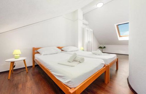 Nice Apartment In Lukovo Sugarje - Foto 39