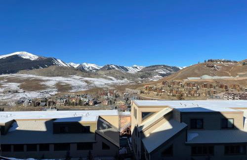 Newly Renovated Ski In Ski Out 2BR Condo - Foto 28