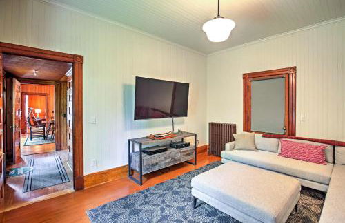 Restored Historic Saranac Lake Home Lake Access! - Foto 6