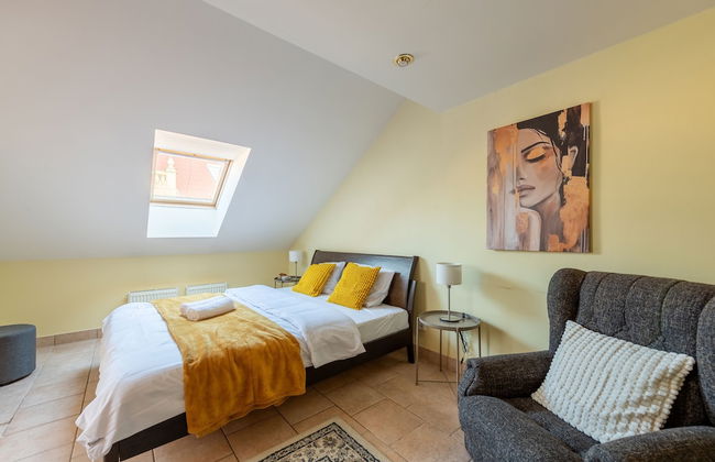 Spacious 2-level apart National Theatre - Foto 8