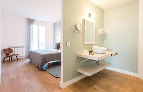 Plaza de España Skyline - Photo 48