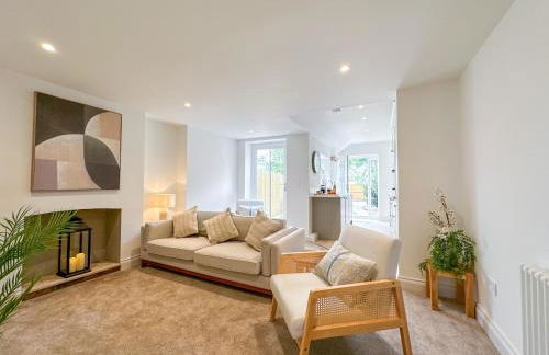 Modern Canterbury 3 Bedroom Townhouse - Pets Welcome & Free Parking - Foto 1