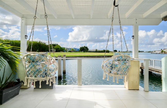 Wild Lotus Villa - Waterfront on Jolly Harbour - Photo 16