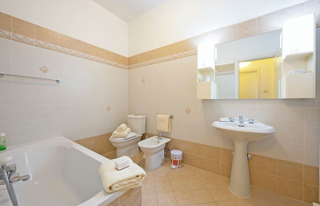 Angela -terrace & Beautiful View Lake - Foto 16