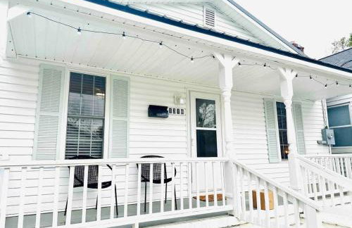 Orange Crush Cottage- Downtown Beaches & Dining - Photo 14