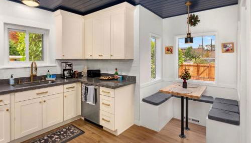 Alki Beach Bungalow • Walk to Beach & Dining - Foto 4