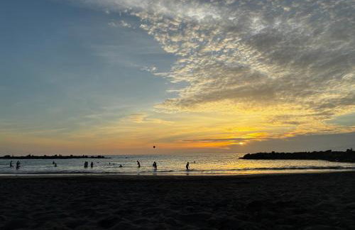 Apartamento con piscina y parking en Playa de las Américas - Foto 3