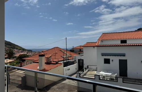 B - Elegent 2 Bedroom Modern Townhouse - Foto 40