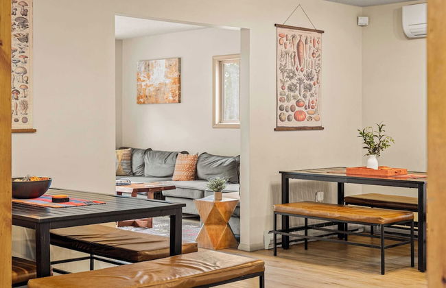 Emerald Bluff by Avantstay Lake Views, Deck, Fire Pit, Game Room - Photo 26