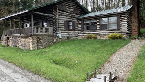 Alpine Lakeside Manor - Photo 2