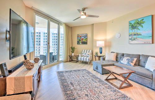 Modern Resort Condo with Balcony - Walk to Beach! - Foto 7