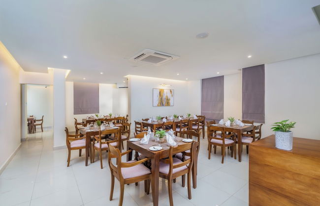 Marine Suites - Photo 74