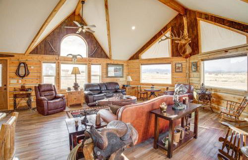 Roberts Home with Western Decor and Mountain Views! - Foto 5