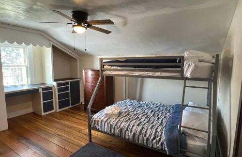 Spacious 5 BR Home w/ Hot Tub - Foto 8