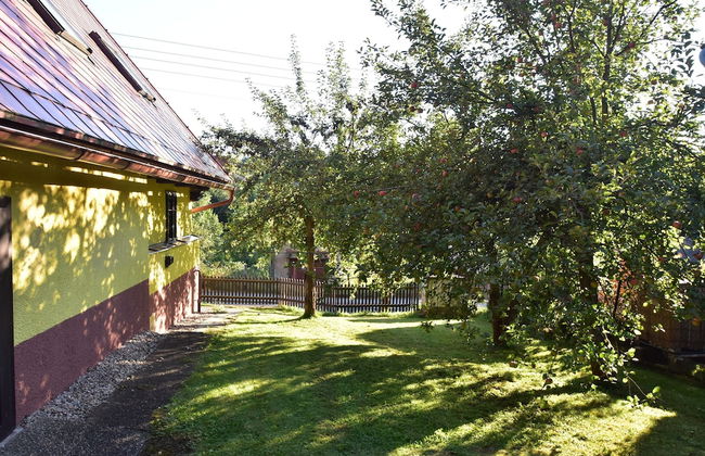 Authentic Holiday Home with Garden near Trutnov - Foto 30