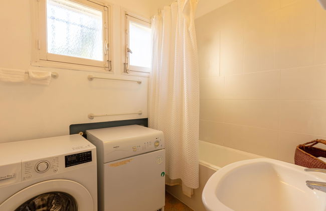 1 bedroom Apartment in Carqueiranne with terrace - Photo 12